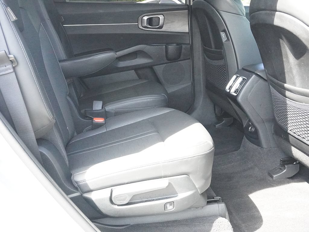 Used 2024 Kia Sorento X-Line EX AWD/4WD image 35