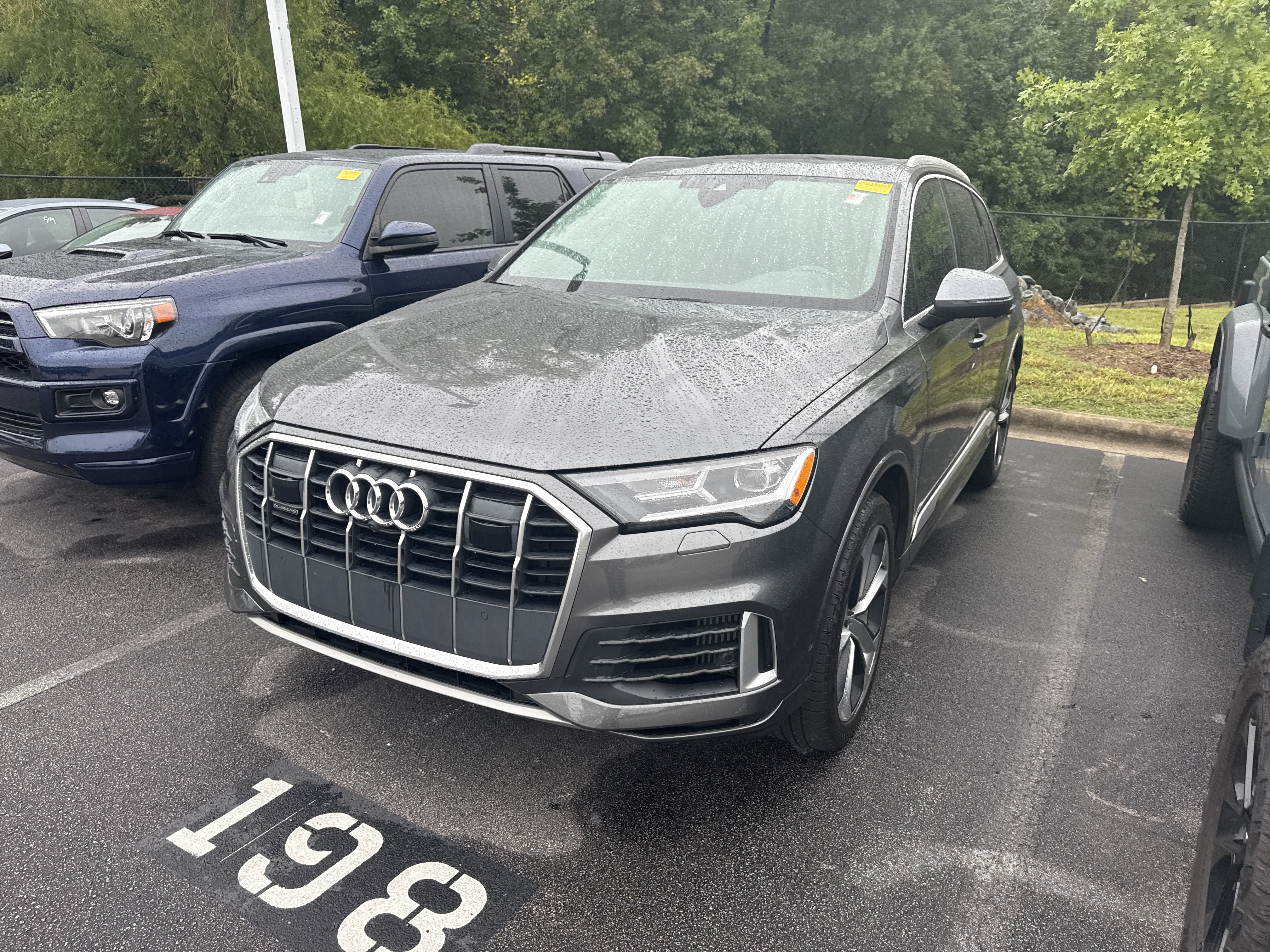 Used 2022 Audi Q7 3.0T Premium Plus w/ Premium Plus Package AWD/4WD image 37