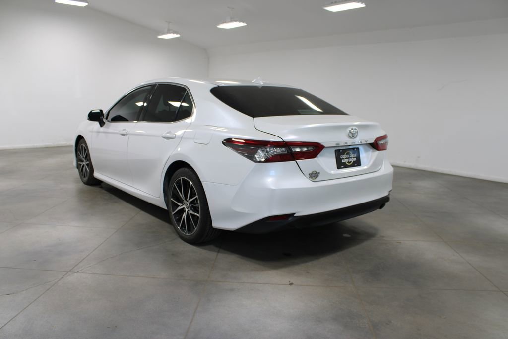 Used 2023 Toyota Camry XLE image 7