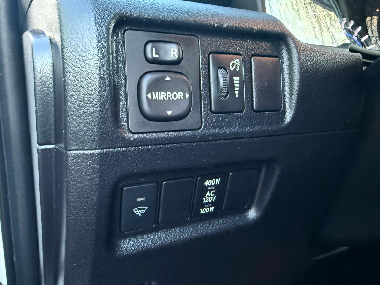 Used 2015 Toyota 4Runner SR5 image 40