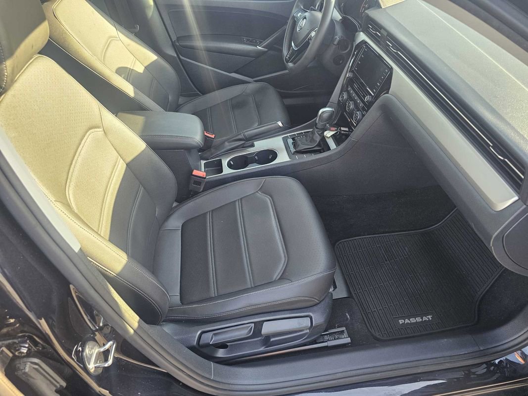 Used 2021 Volkswagen Passat 2.0T SE image 20
