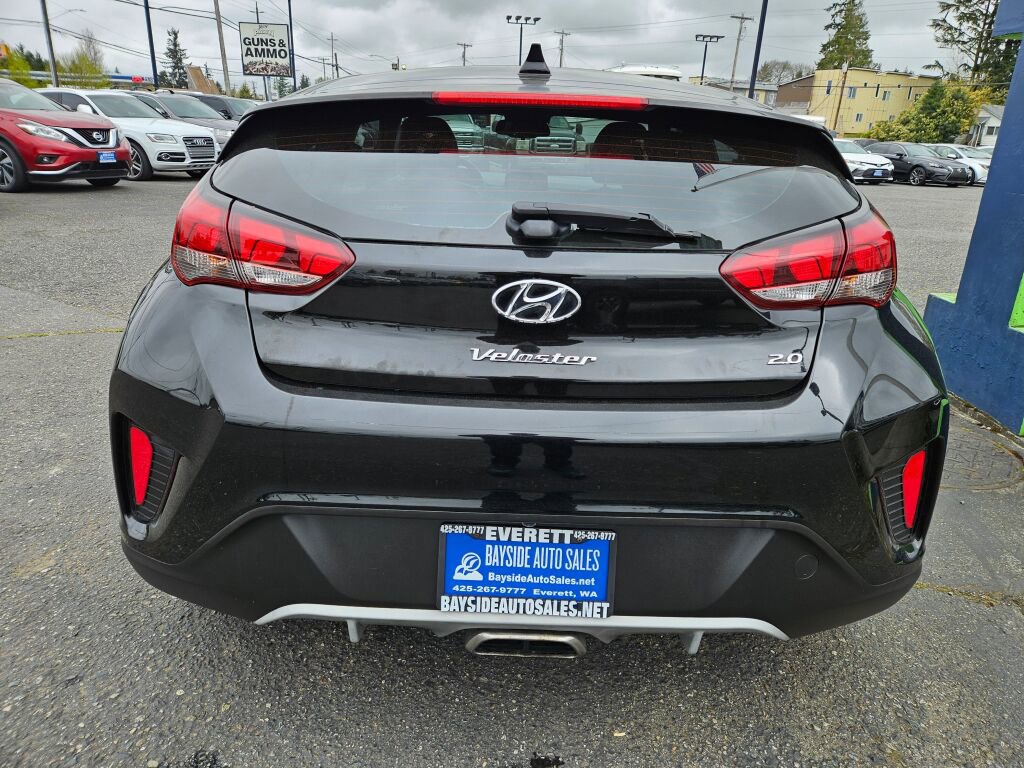 Used 2019 Hyundai Veloster 2.0 Premium FWD image 4