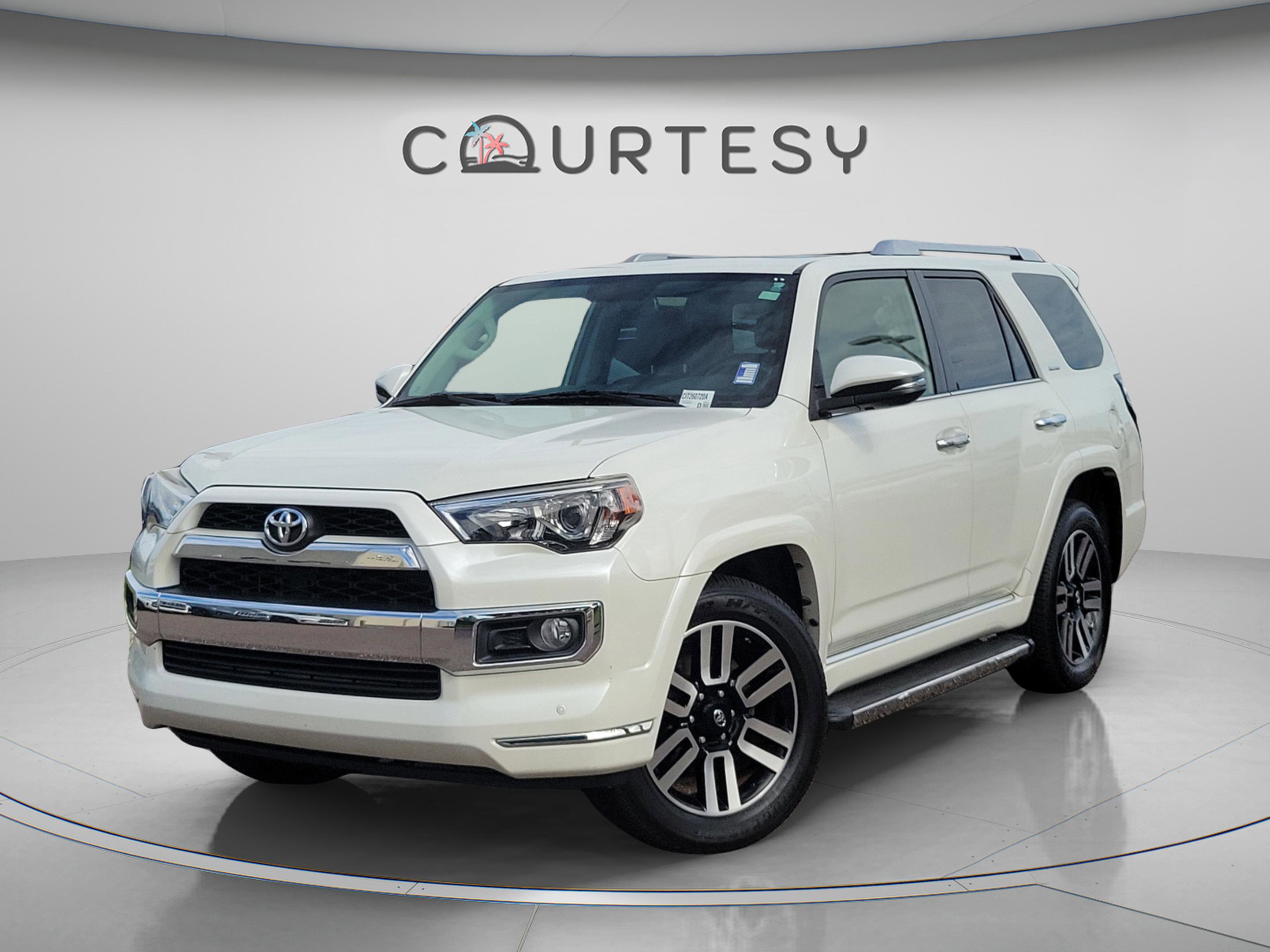 Used 2018 Toyota 4Runner Limited image 1