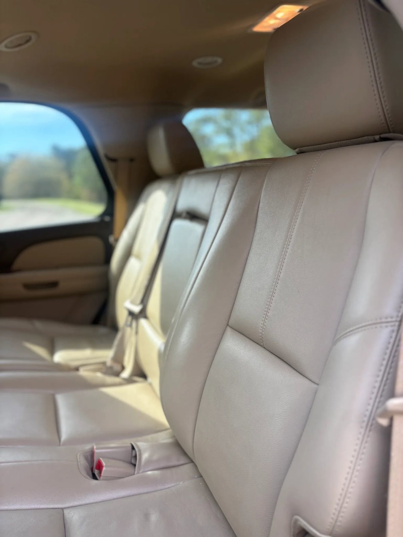 Used 2013 Chevrolet Tahoe LT w/ Luxury Package AWD/4WD image 40