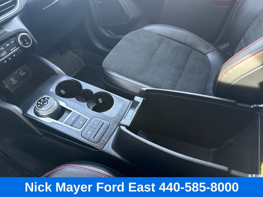 Used 2022 Ford Escape SEL w/ SEL Stealth AWD Package image 22