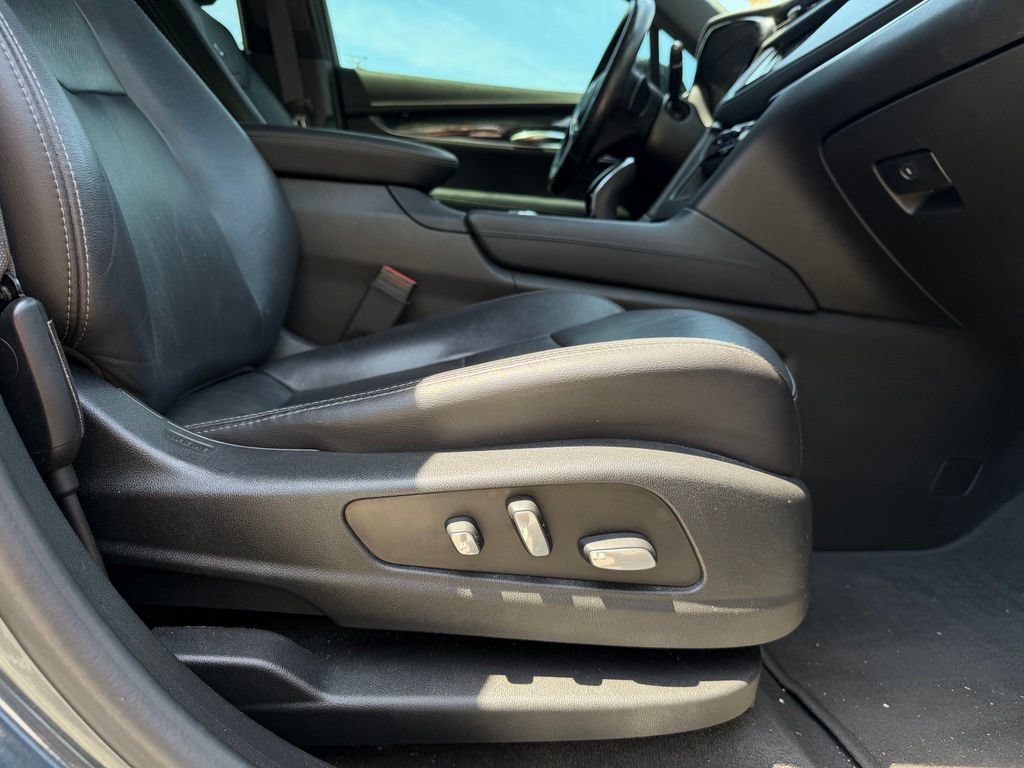 Used 2020 Cadillac XT5 Premium Luxury FWD image 31