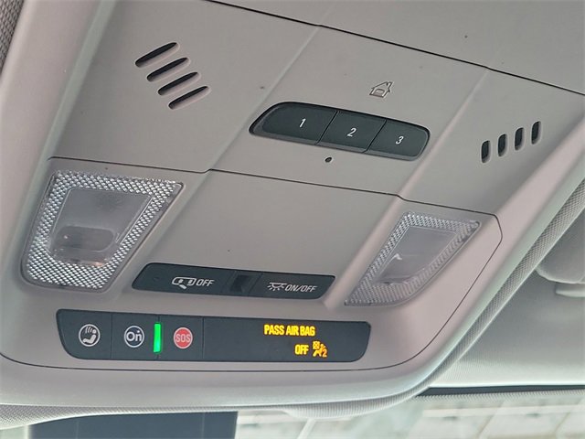 Used 2024 GMC Terrain SLT image 18