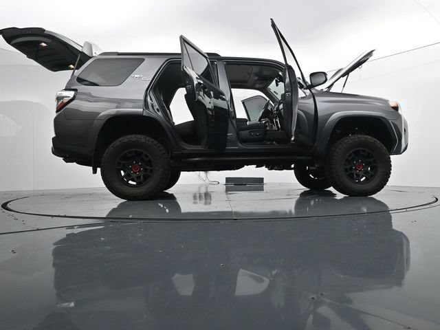 Used 2022 Toyota 4Runner TRD Off-Road Premium w/ Moonroof Package AWD/4WD image 48