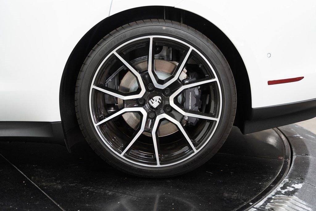 Certified 2025 Porsche Taycan image 11