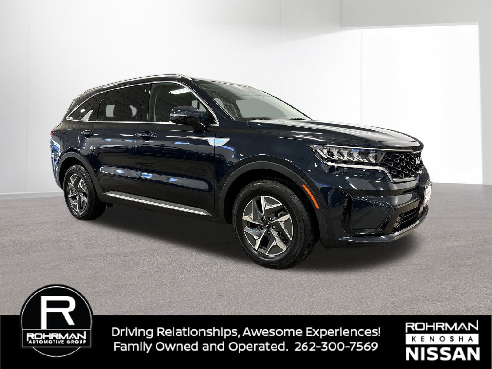 Used 2022 Kia Sorento EX image 3