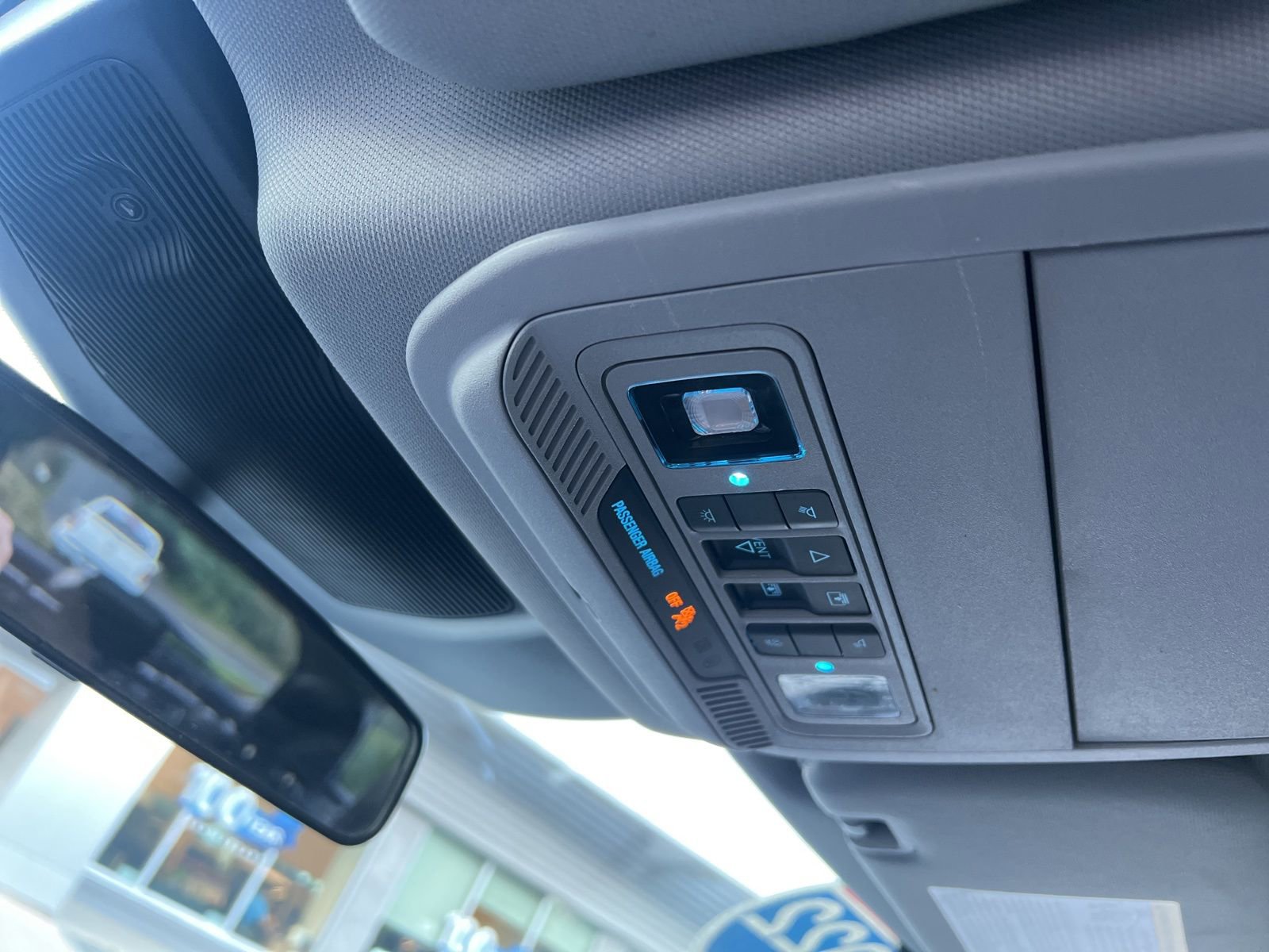 Used 2022 Ford Explorer XLT w/ Equipment Group 202A image 41