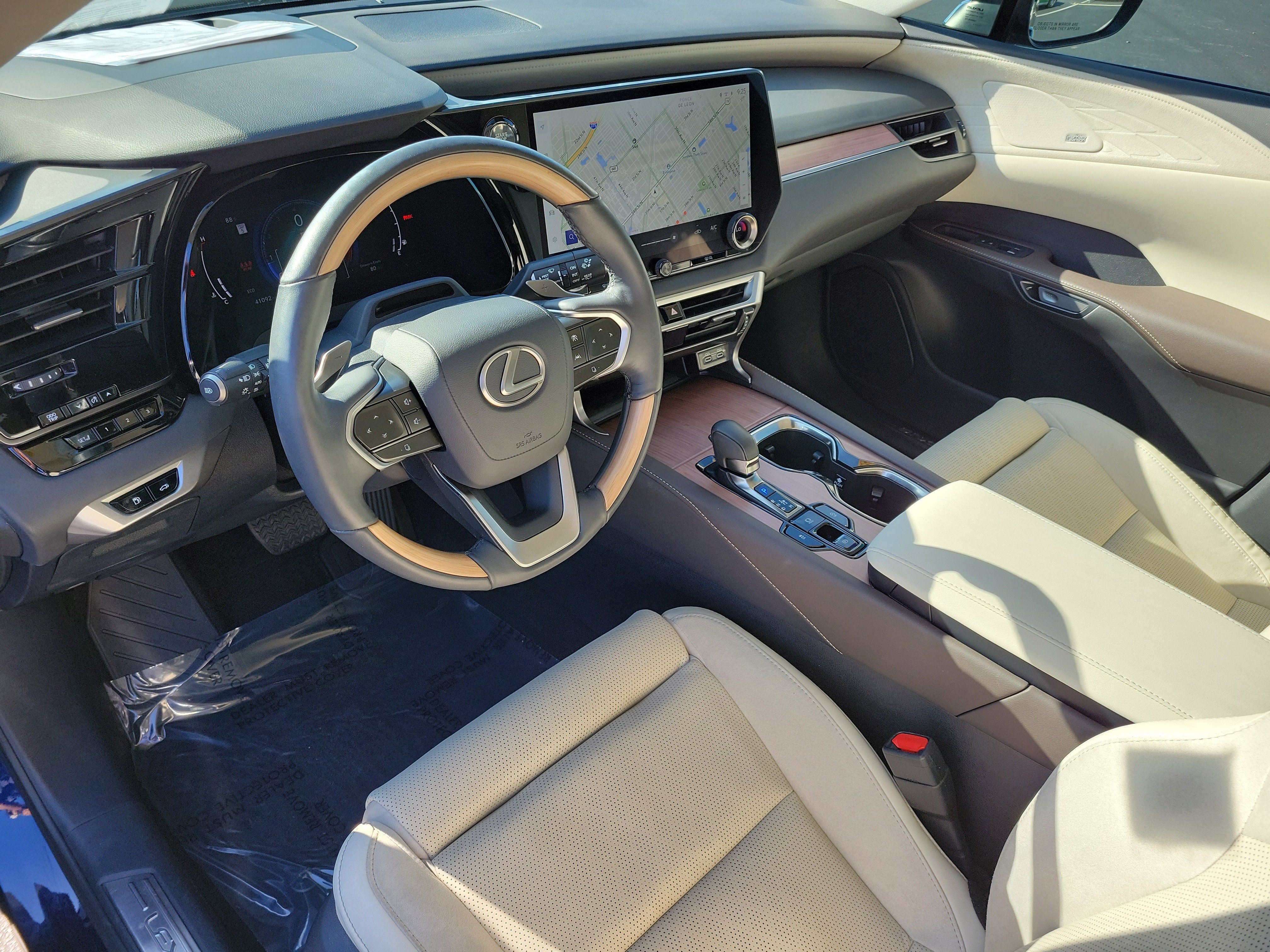 Used 2023 Lexus RX 350 w/ Cold Area Package FWD image 22