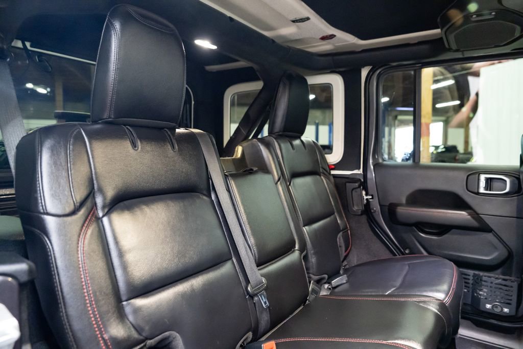 Used 2021 Jeep Wrangler Unlimited Rubicon image 32