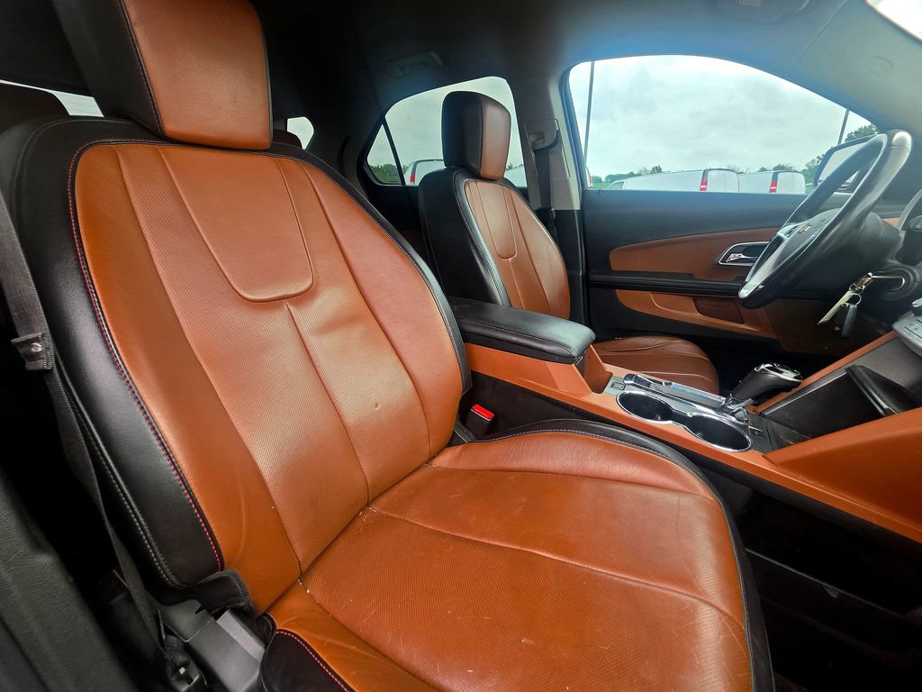 Used 2016 Chevrolet Equinox LTZ w/ Enhanced Convenience Package AWD/4WD image 31