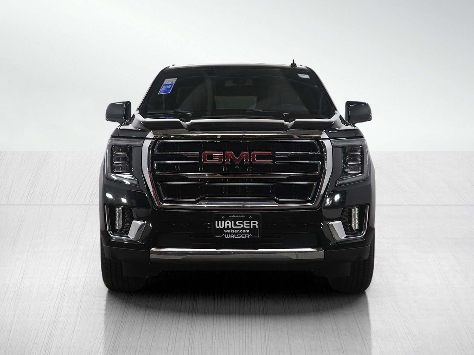 Used 2021 GMC Yukon SLT w/ SLT Premium Package image 9