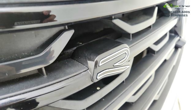 Used 2025 Volkswagen Atlas Cross Sport SEL Premium R-Line AWD/4WD image 17