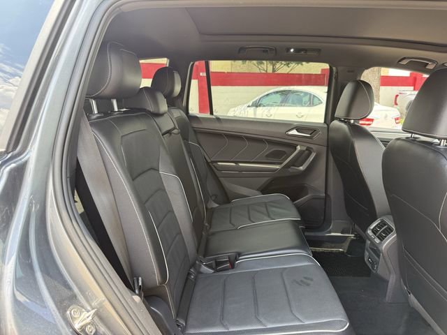 Used 2022 Volkswagen Tiguan SEL R-Line AWD/4WD image 34