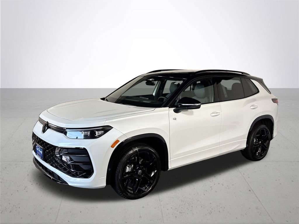 New 2025 Volkswagen Tiguan SE R-Line image 2