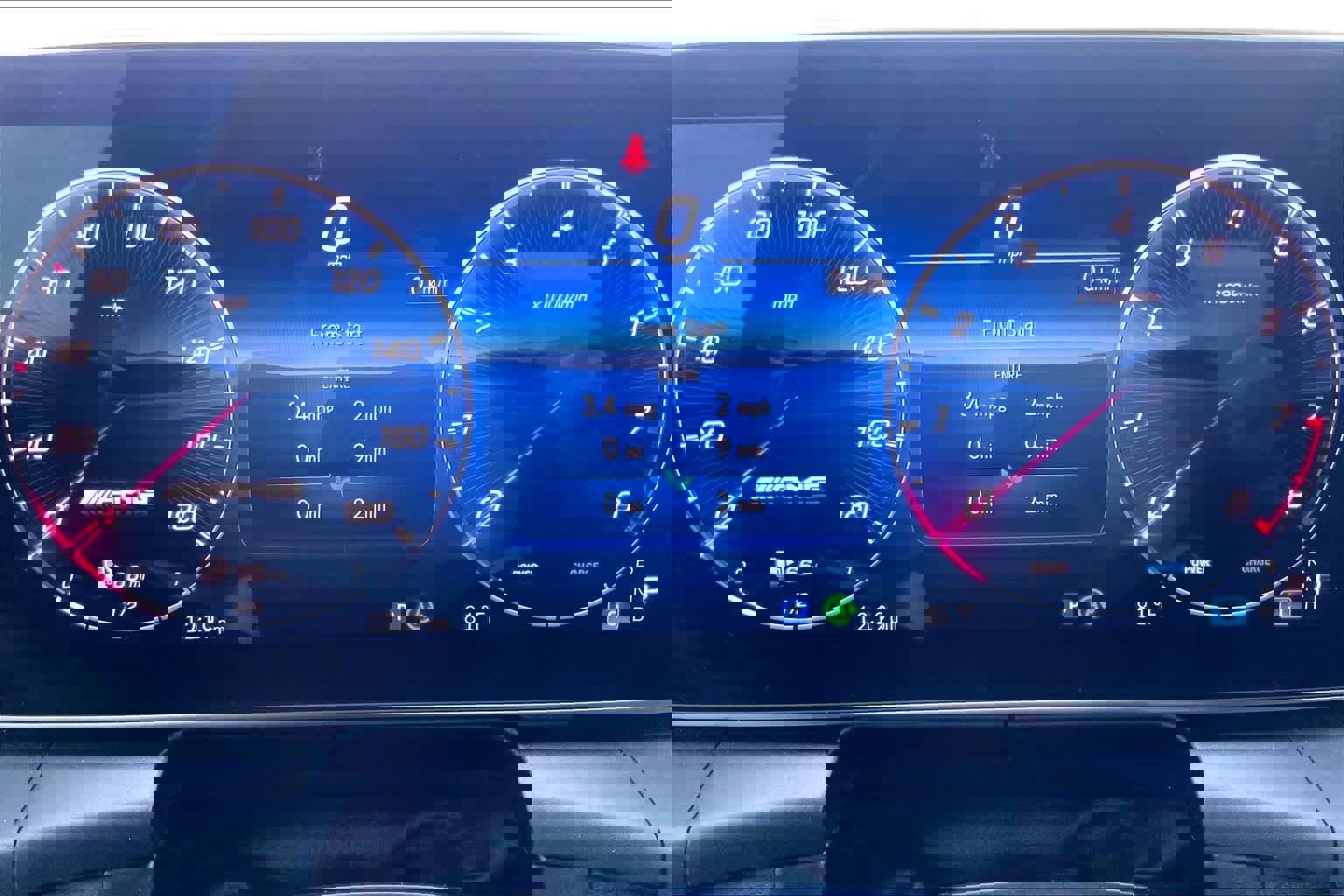 Used 2025 Mercedes-Benz GLC 43 AMG 4MATIC image 26