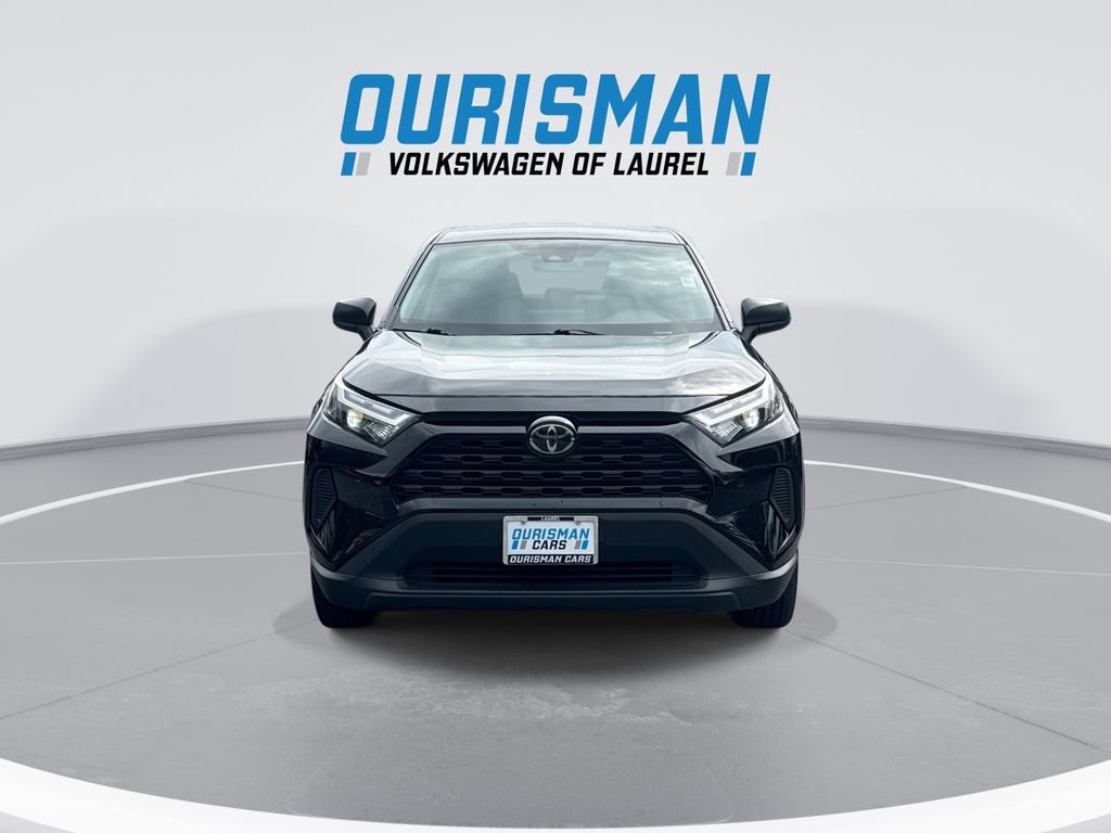 Used 2025 Toyota RAV4 LE AWD/4WD image 3