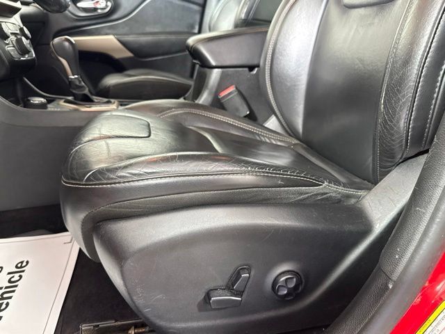 Used 2018 Jeep Cherokee Limited w/ High Altitude Package AWD/4WD image 14