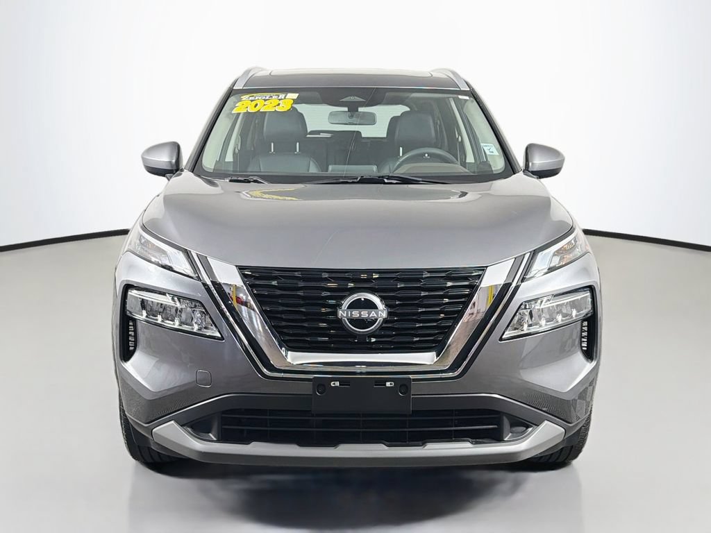 Used 2023 Nissan Rogue SV w/ SV Premium B Package AWD/4WD image 2