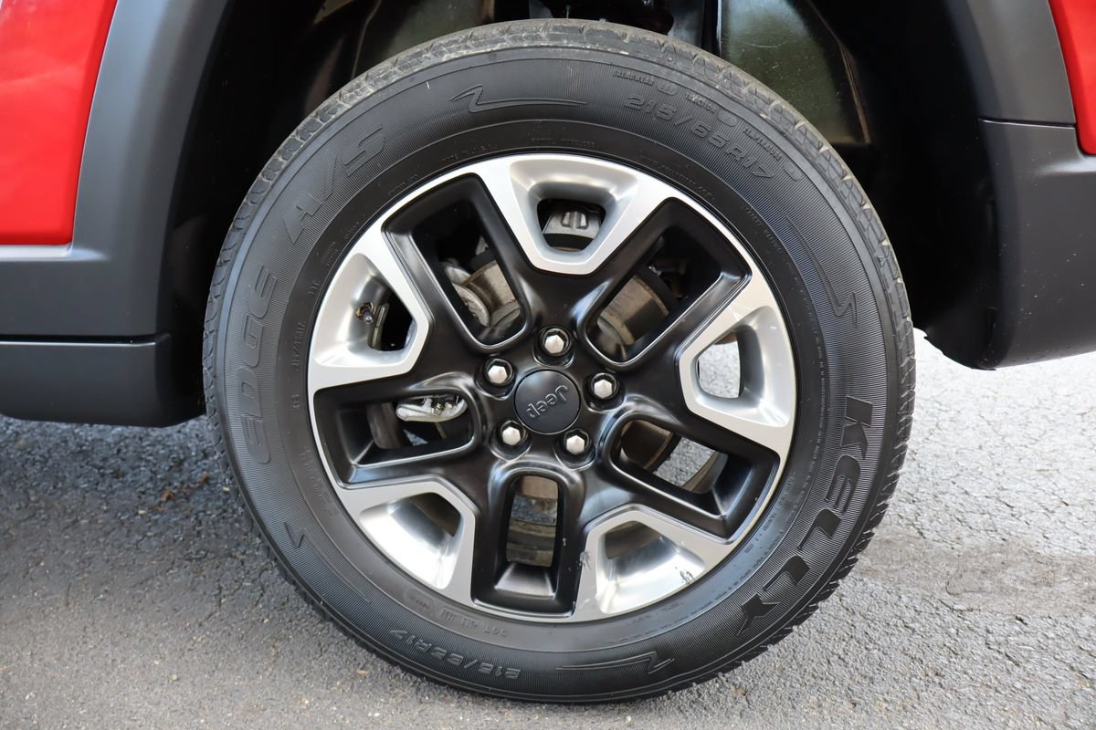 Used 2018 Jeep Compass Trailhawk AWD/4WD image 42