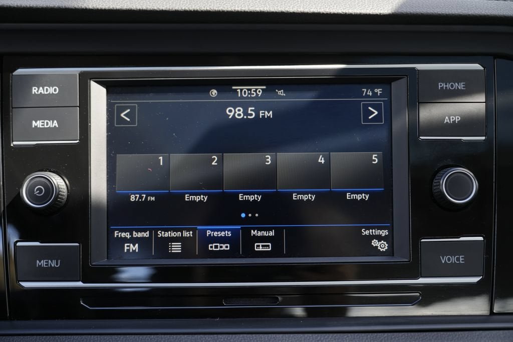 Used 2021 Volkswagen Jetta SE w/ SE Cold Weather Package FWD image 53