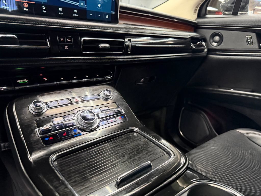 Used 2021 Lincoln Nautilus Reserve FWD image 26