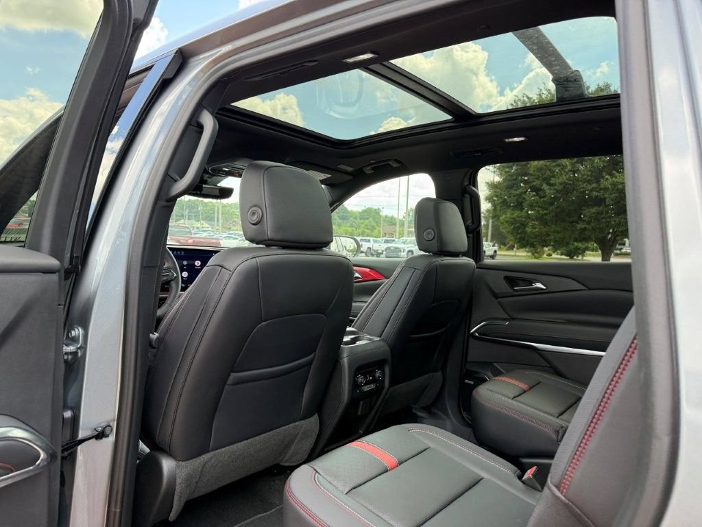 New 2026 Chevrolet Traverse RS FWD image 17