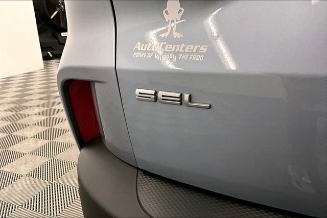 Used 2022 Ford Escape SEL image 9