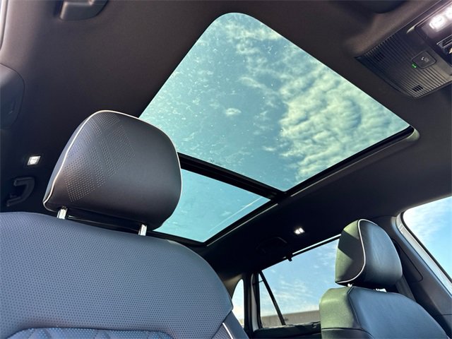 New 2026 Volkswagen Atlas Cross Sport SEL Premium R-Line image 19