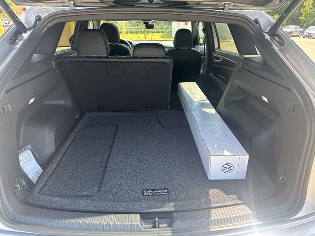 New 2026 Volkswagen Atlas Cross Sport SEL R-Line image 19