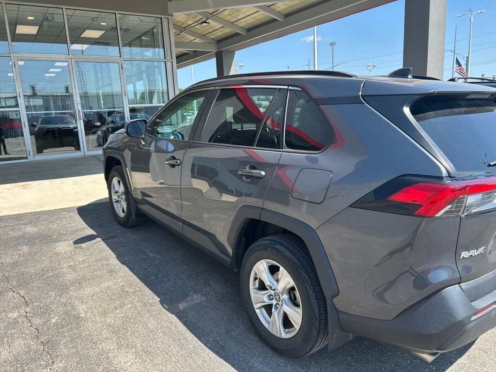 Used 2020 Toyota RAV4 XLE w/ Convenience Package FWD image 6