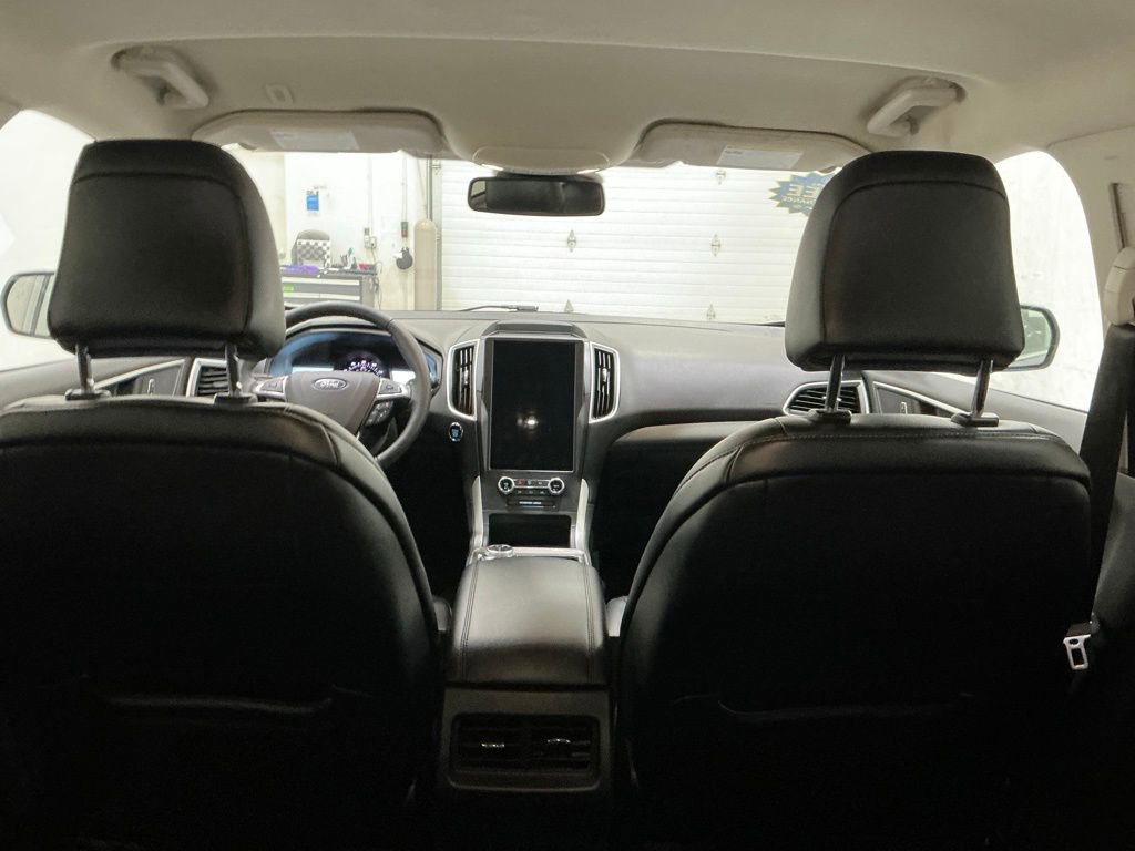 Used 2023 Ford Edge SEL image 23