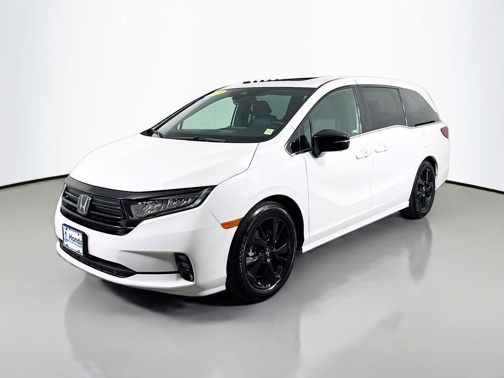 Certified 2023 Honda Odyssey Sport image 3