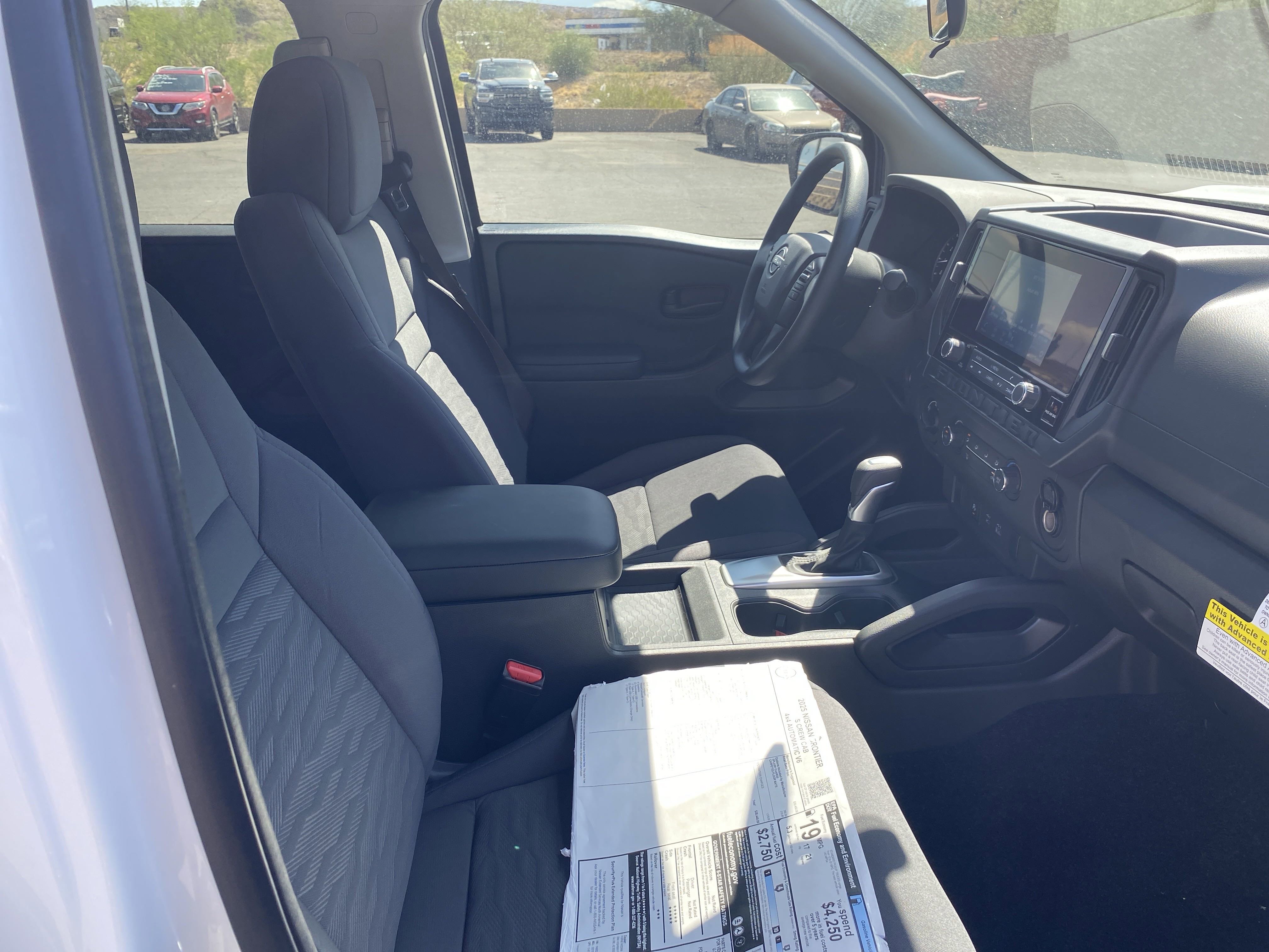 New 2025 Nissan Frontier S image 22