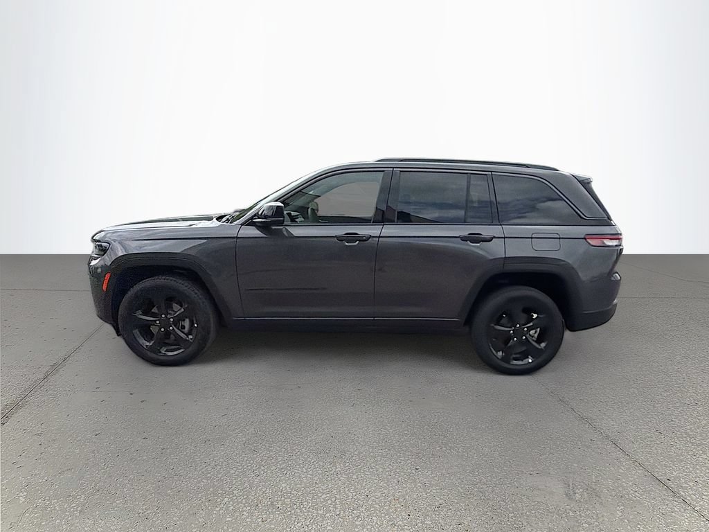 New 2026 Jeep Grand Cherokee Limited w/ Limited Altitude Package AWD/4WD image 7
