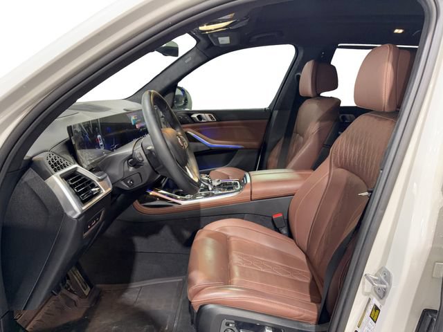 Used 2024 BMW ALPINA XB7 AWD/4WD image 7