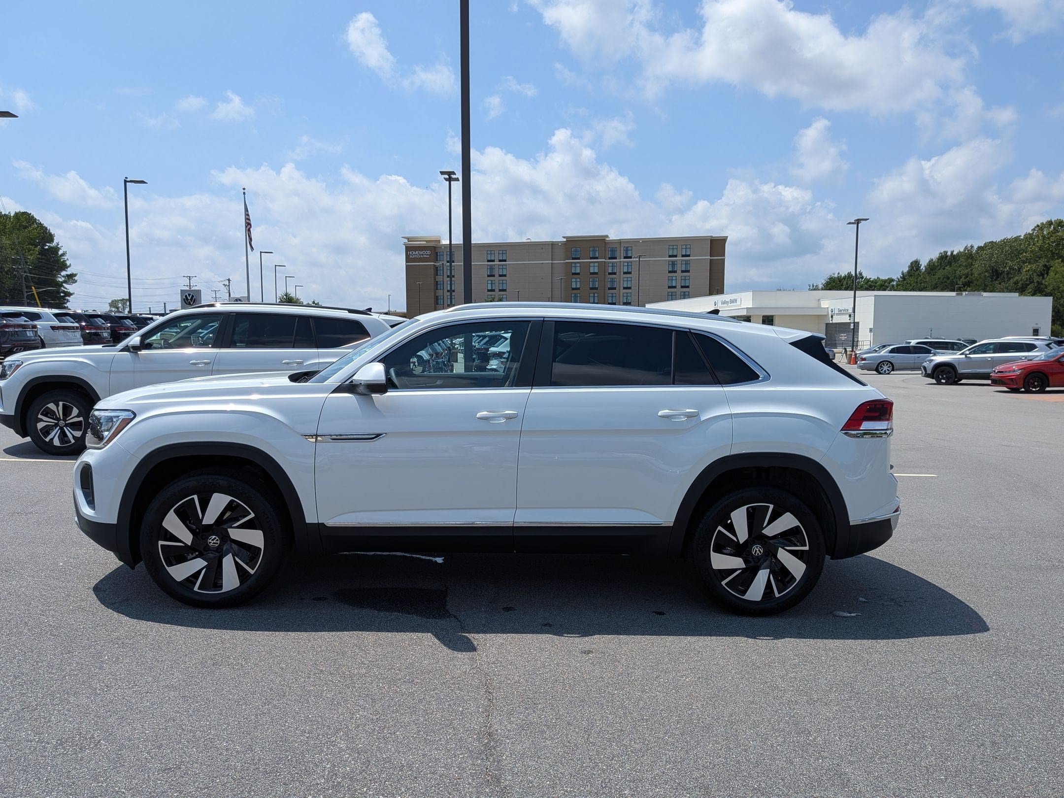 New 2026 Volkswagen Atlas Cross Sport SEL AWD/4WD image 6