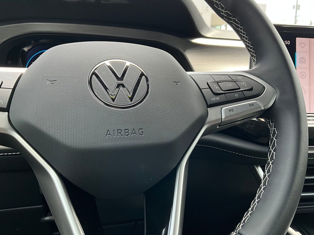 New 2025 Volkswagen Atlas Cross Sport SE image 23