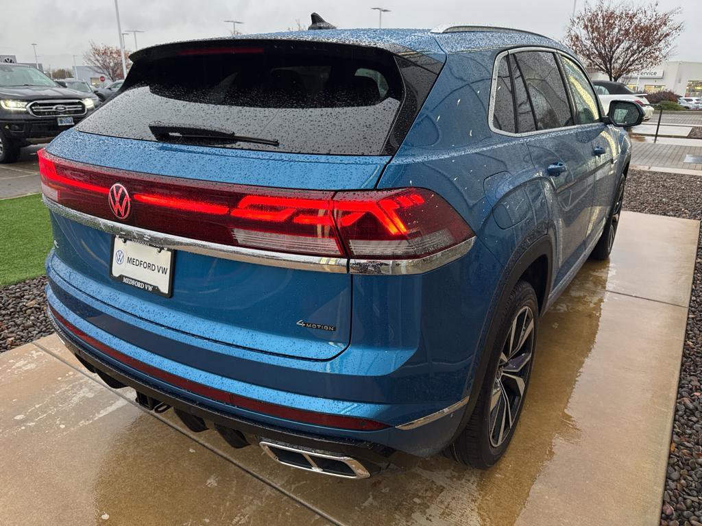 New 2025 Volkswagen Atlas Cross Sport SEL Premium R-Line image 4