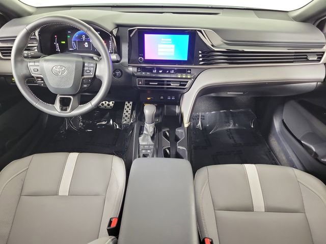Used 2025 Toyota Camry SE FWD image 16