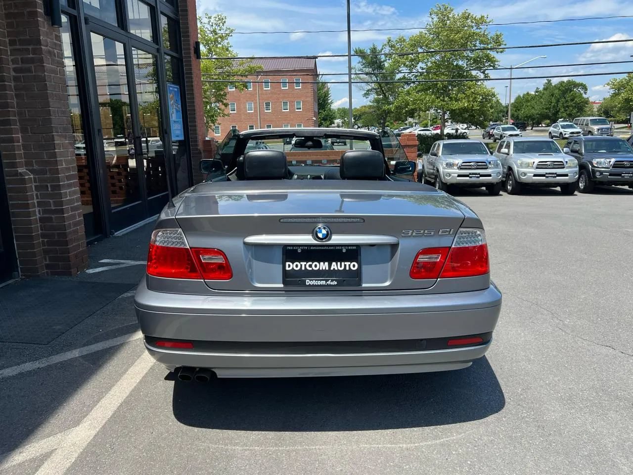 Used 2004 BMW 325Ci Convertible RWD image 9