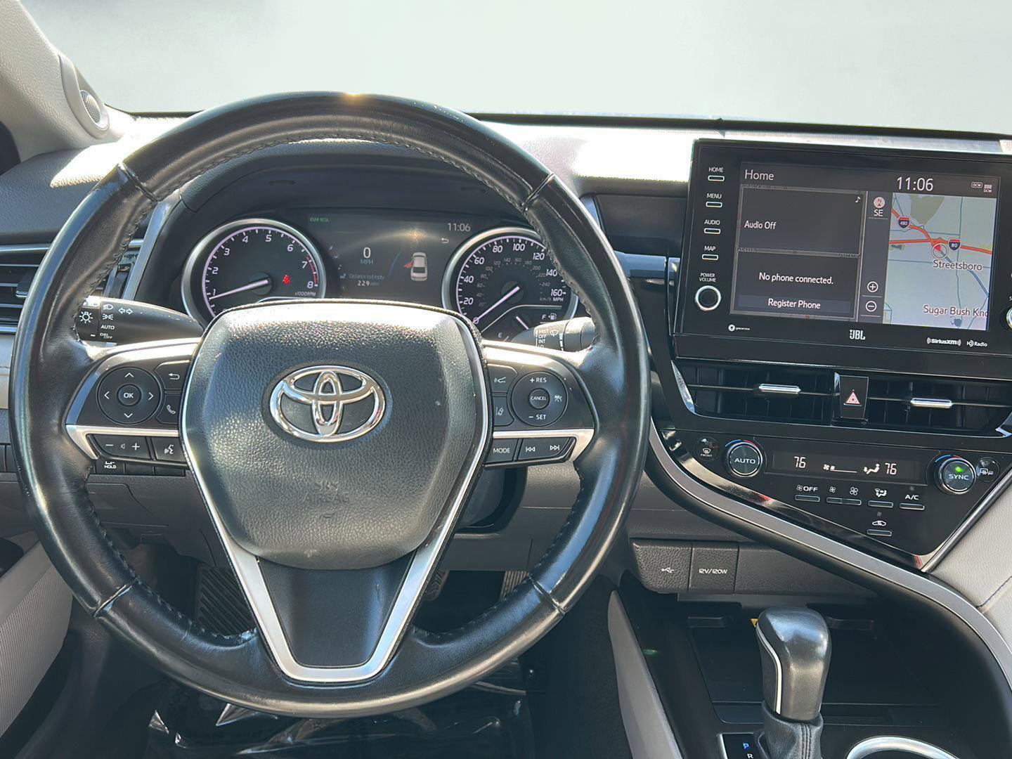 Used 2023 Toyota Camry XLE w/ Navigation Package FWD image 13