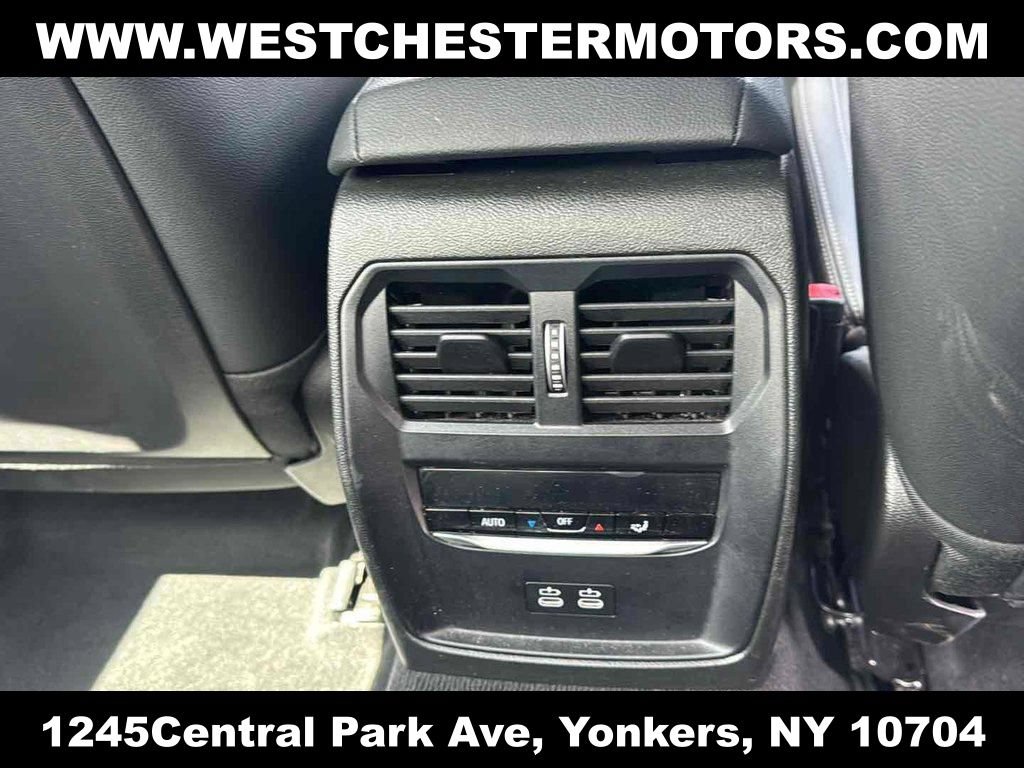 Used 2025 BMW 330i xDrive Sedan AWD/4WD image 20