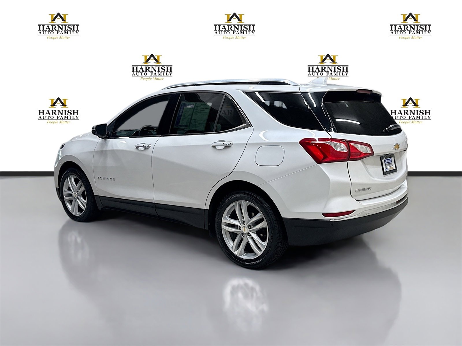Used 2018 Chevrolet Equinox Premier image 7