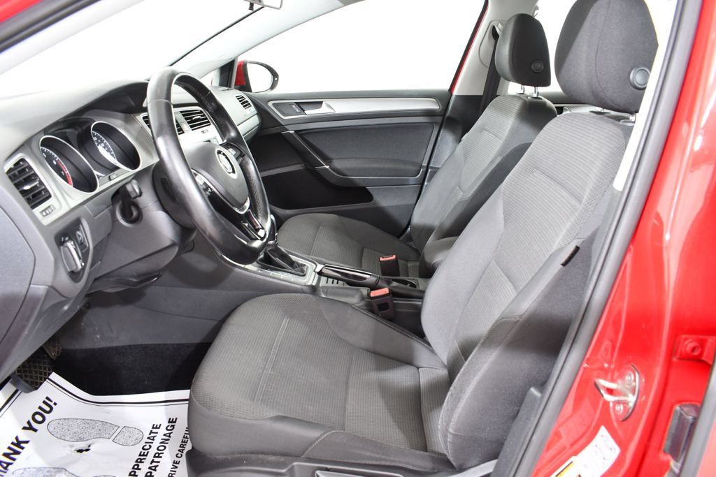 Used 2017 Volkswagen Golf S FWD image 6