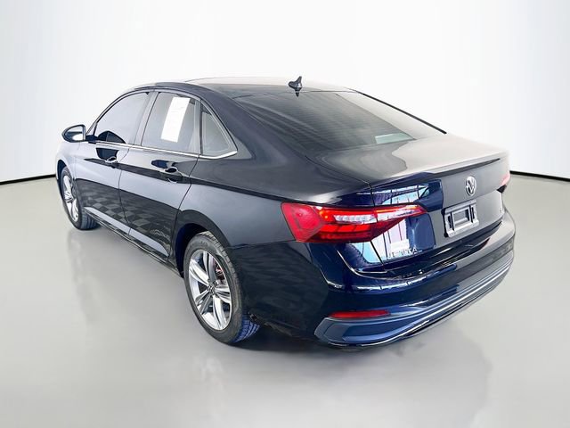 Used 2023 Volkswagen Jetta SE w/ Panoramic Sunroof Package FWD image 6