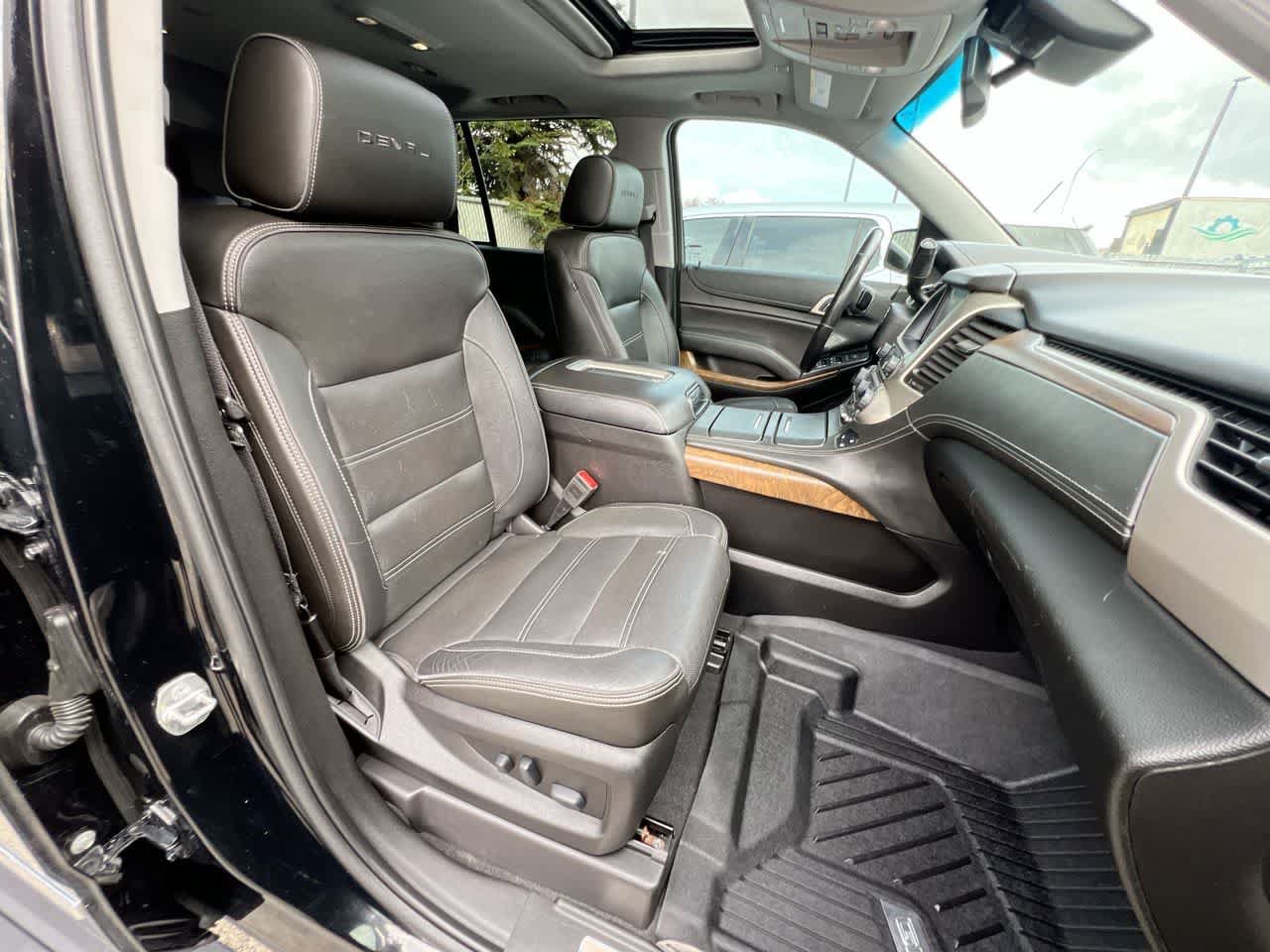 Used 2019 GMC Yukon Denali AWD/4WD image 28